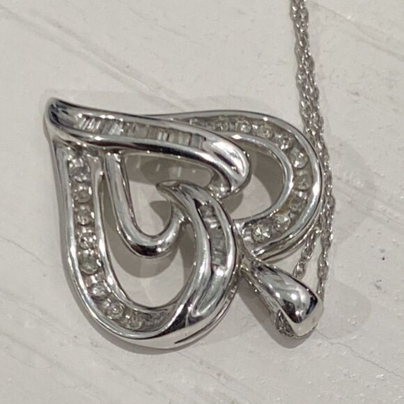 10K White Gold SUN Diamond Double Heart Necklace 18" Chain - Picture 14 of 16